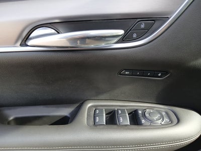 2025 Cadillac XT6 Luxury