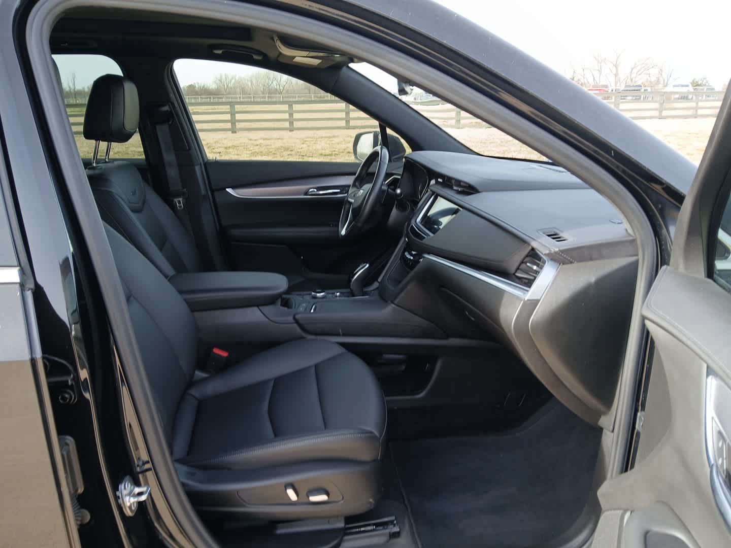 2025 Cadillac XT6 Luxury