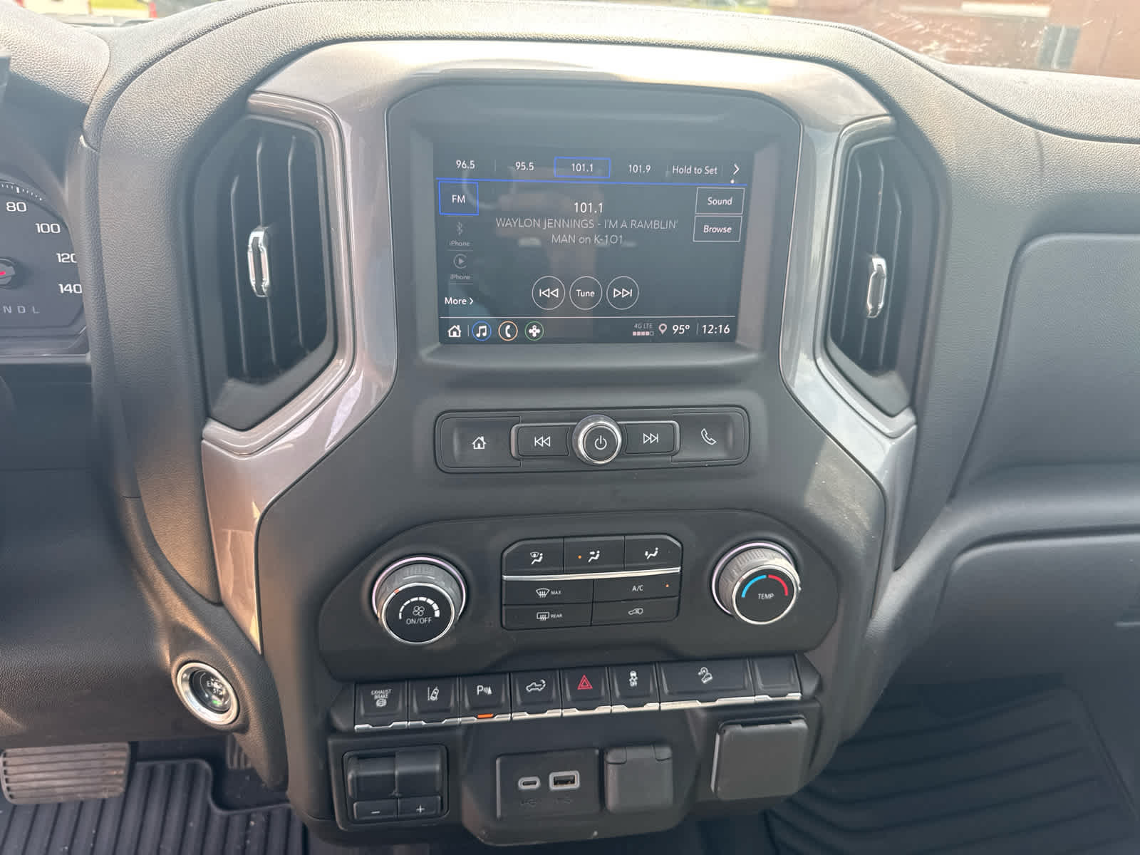 2024 Chevrolet Silverado 2500 HD Custom