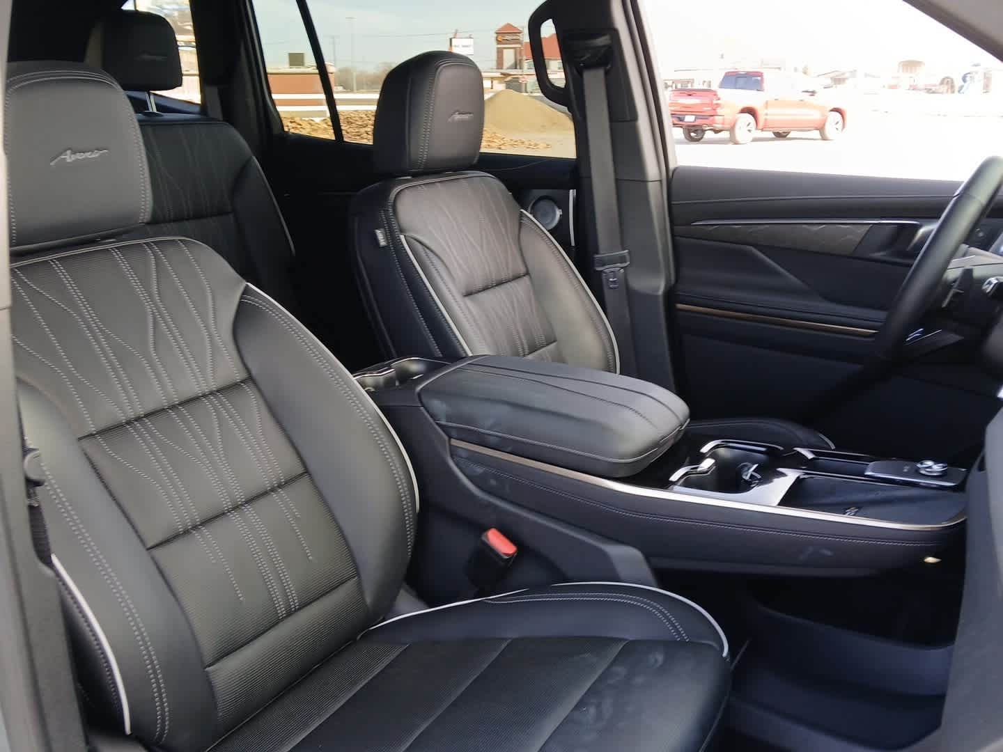 2025 Buick Enclave Avenir