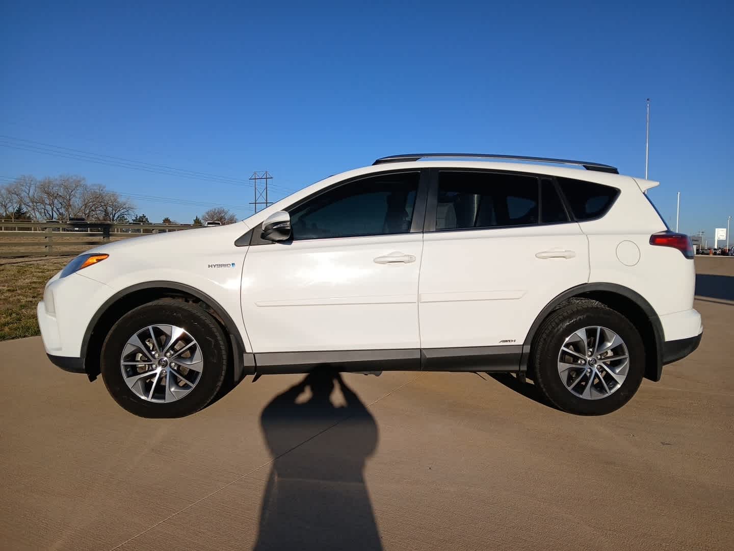 2018 Toyota RAV4 Hybrid LE Plus
