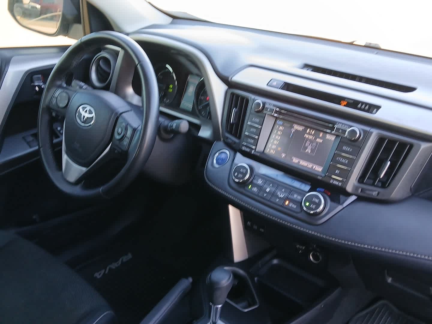 2018 Toyota RAV4 Hybrid LE Plus