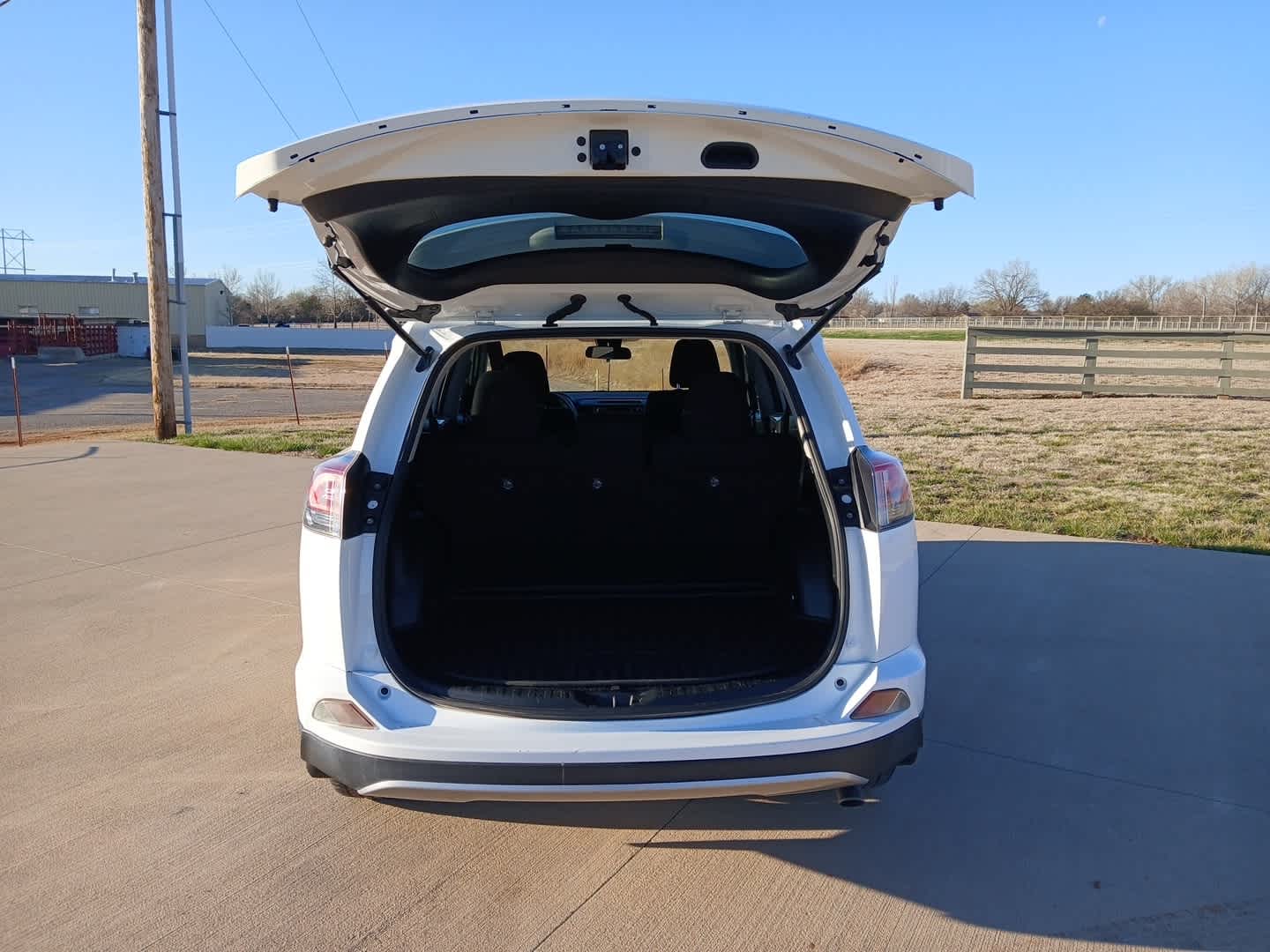 2018 Toyota RAV4 Hybrid LE Plus