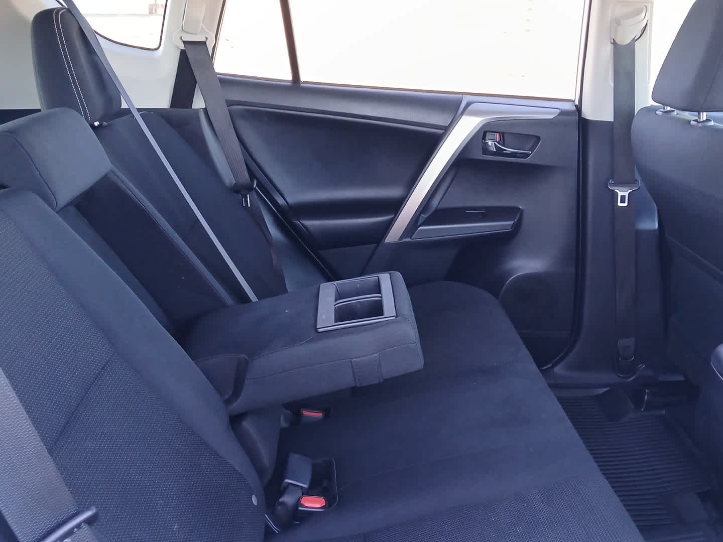 2018 Toyota RAV4 Hybrid LE Plus