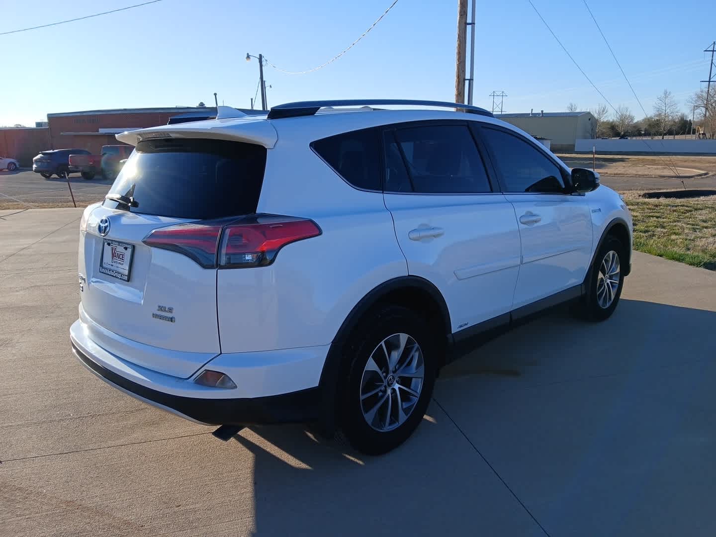 2018 Toyota RAV4 Hybrid LE Plus