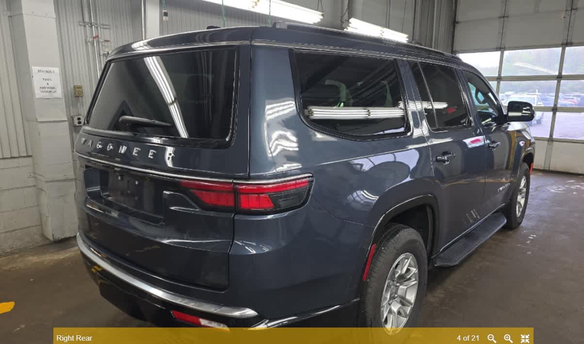 2024 Jeep Wagoneer Base