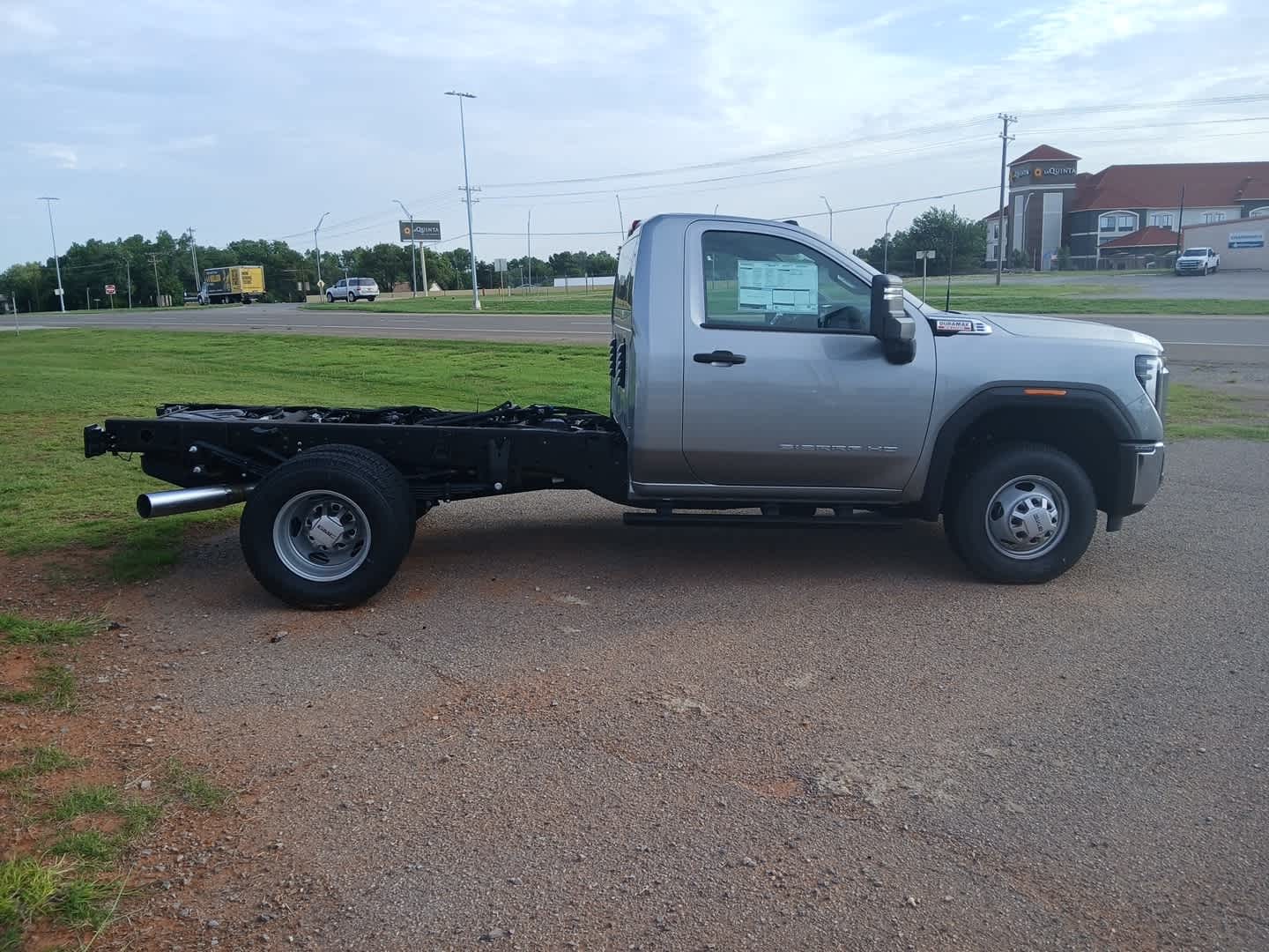 2026 GMC Sierra 3500 HD Chassis Cab Pro