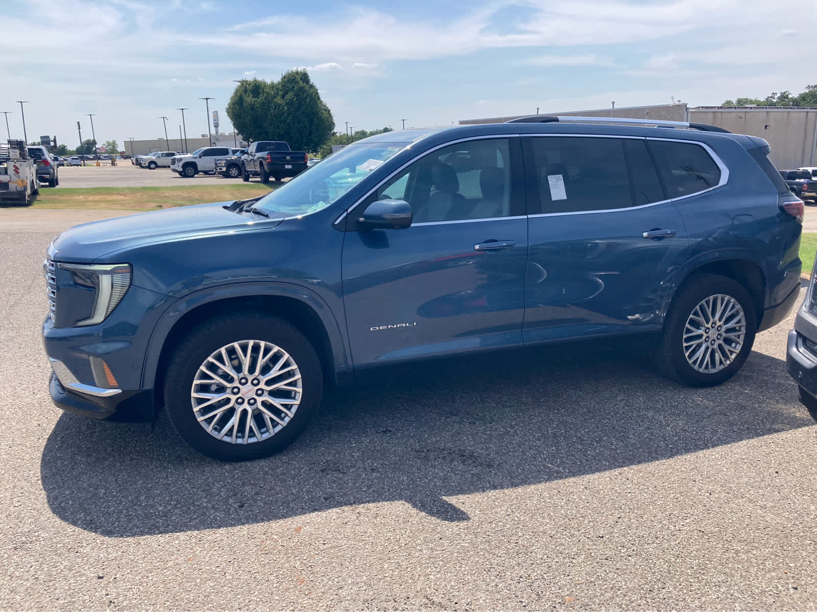 2026 GMC Acadia Denali