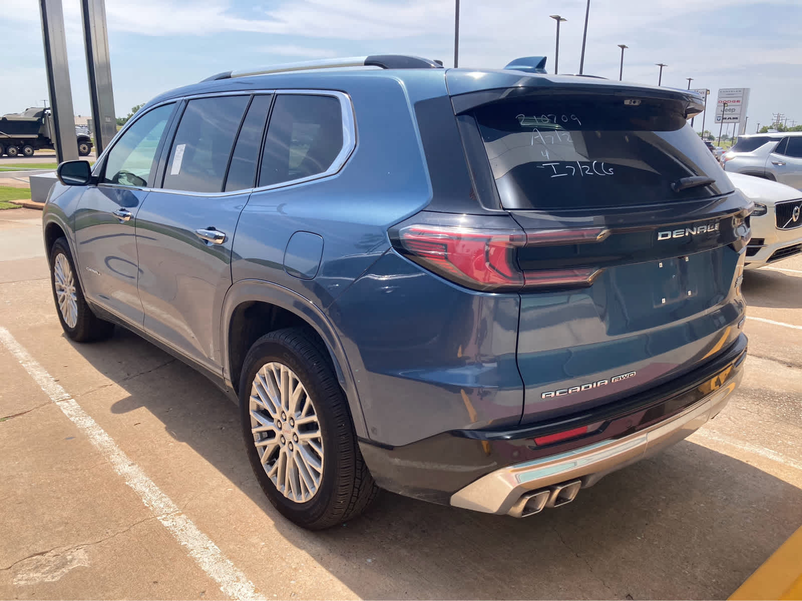 2026 GMC Acadia Denali