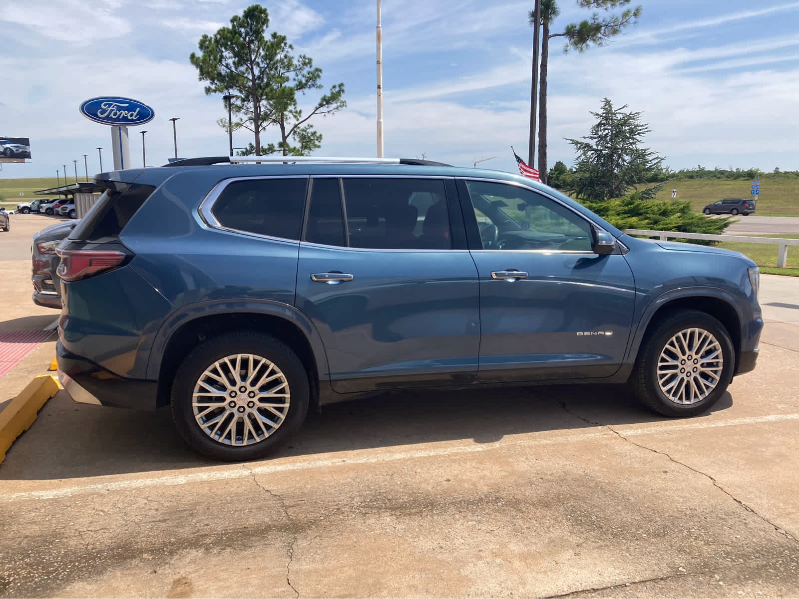 2026 GMC Acadia Denali