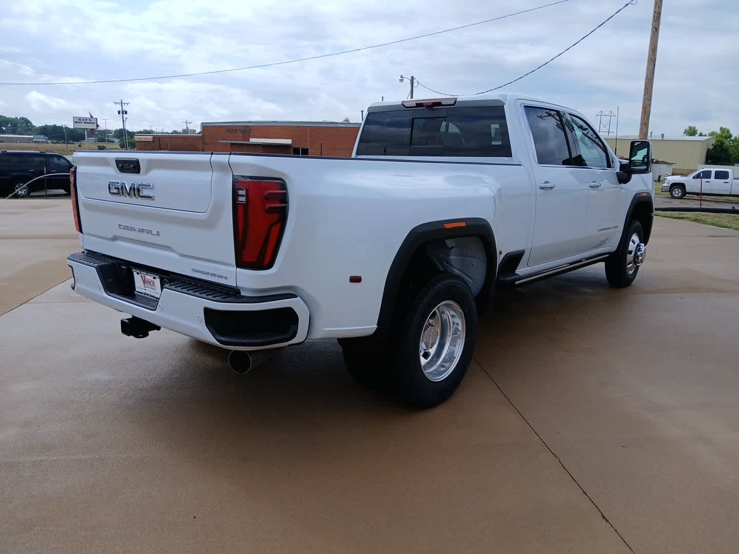 2026 GMC Sierra 3500 HD Denali Ultimate DRW