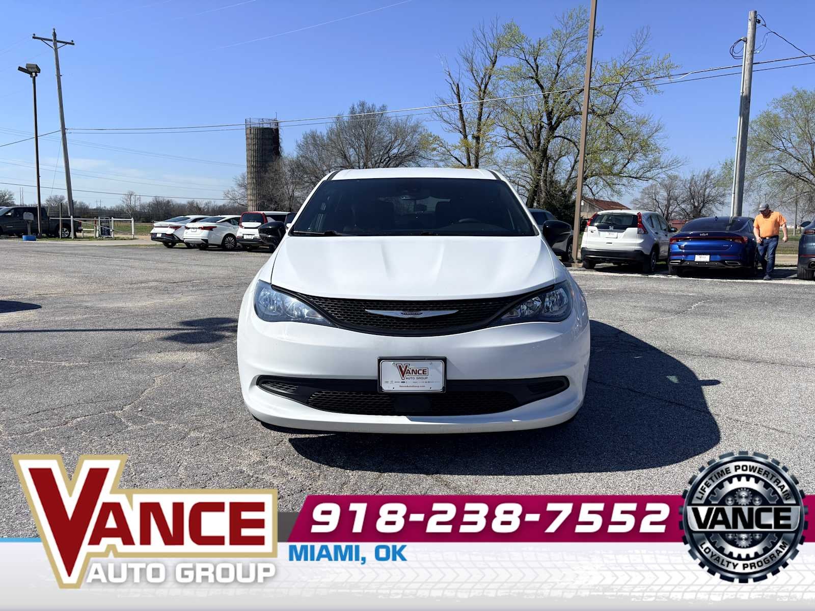 2025 Chrysler Voyager LX