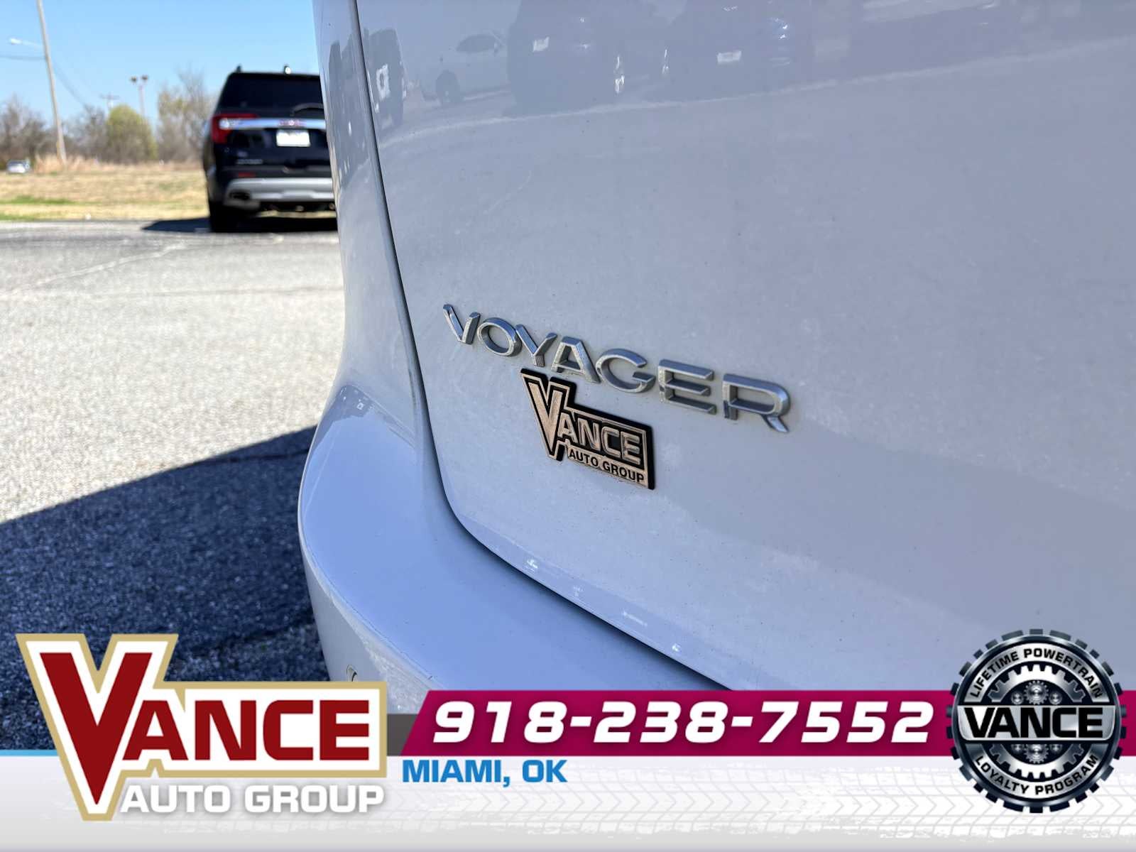 2025 Chrysler Voyager LX