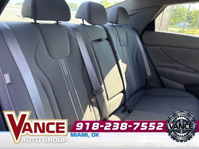 2025 Hyundai Elantra SEL Convenience