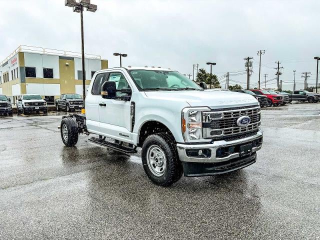 2025 Ford Super Duty F-350 SRW XL