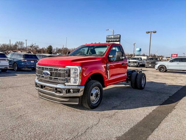 2025 Ford Super Duty F-350 DRW XL