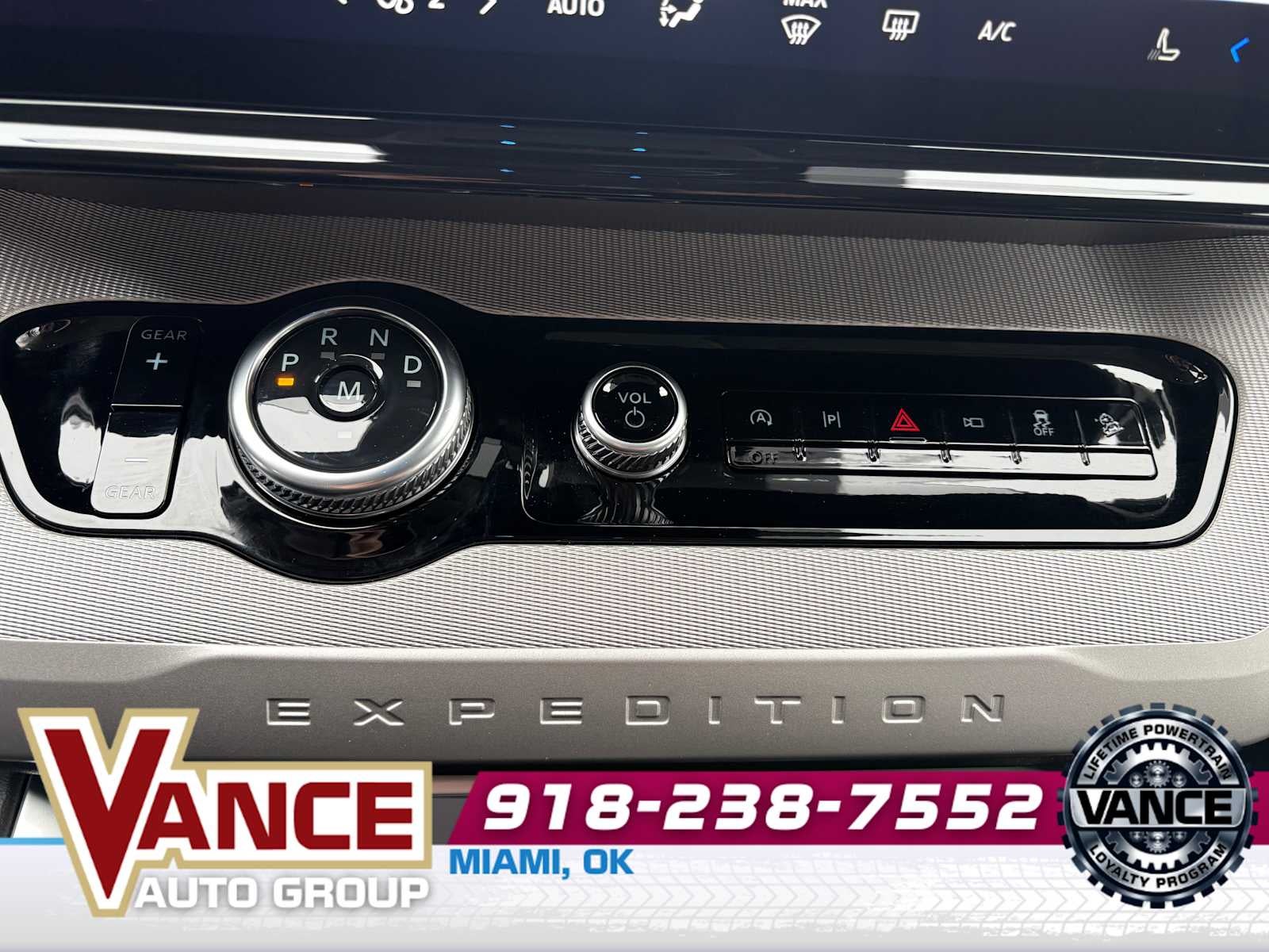 2025 Ford Expedition Active