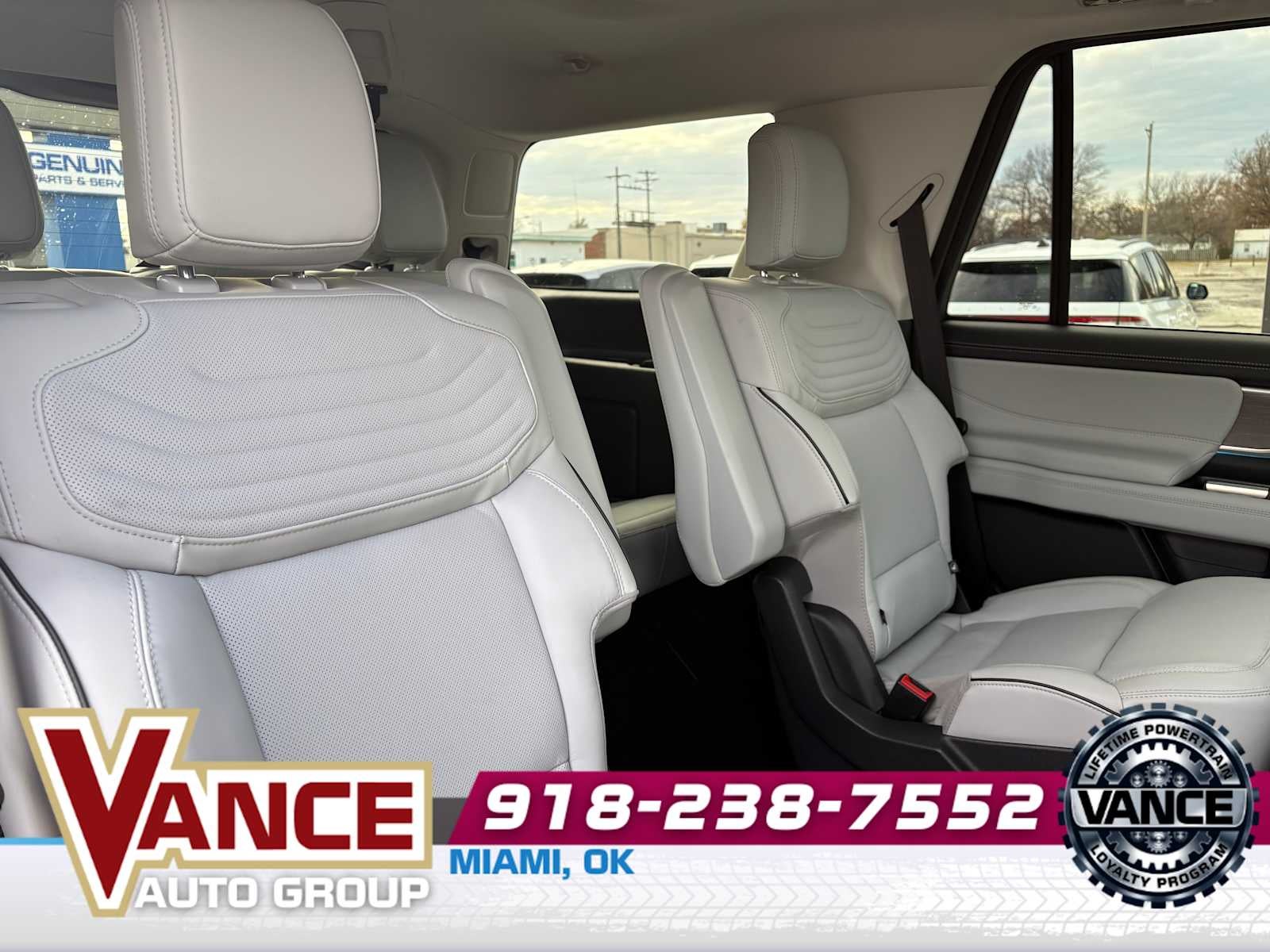 2025 Ford Expedition Platinum