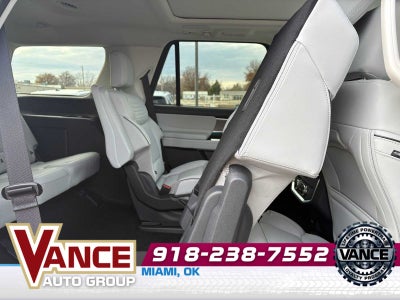 2025 Ford Expedition Platinum