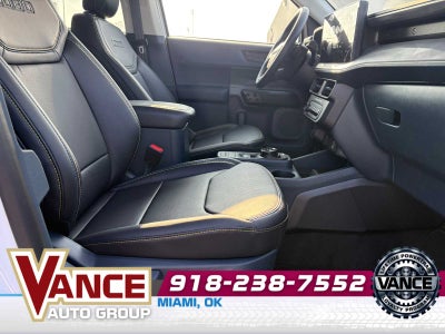 2025 Ford Maverick Lobo Standard