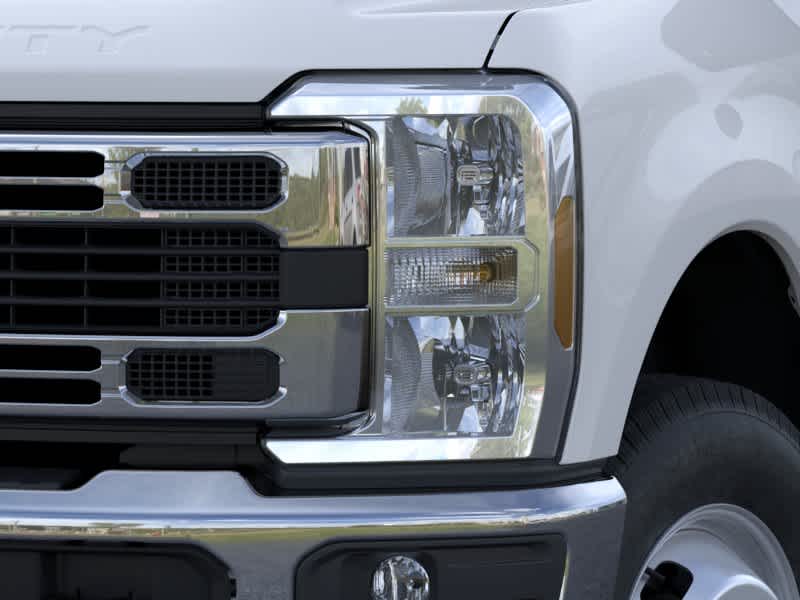 2026 Ford Super Duty F-350 DRW Chassis Cab XL