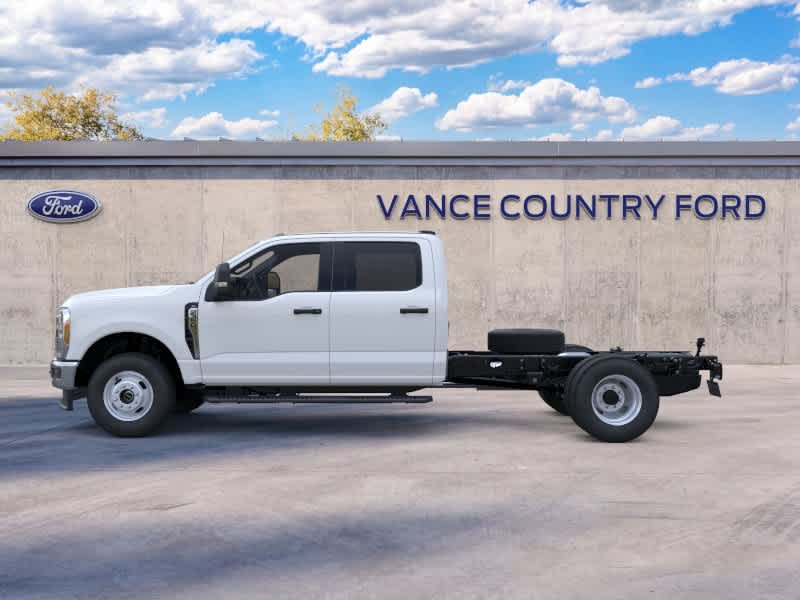 2026 Ford Super Duty F-350 DRW Chassis Cab XL