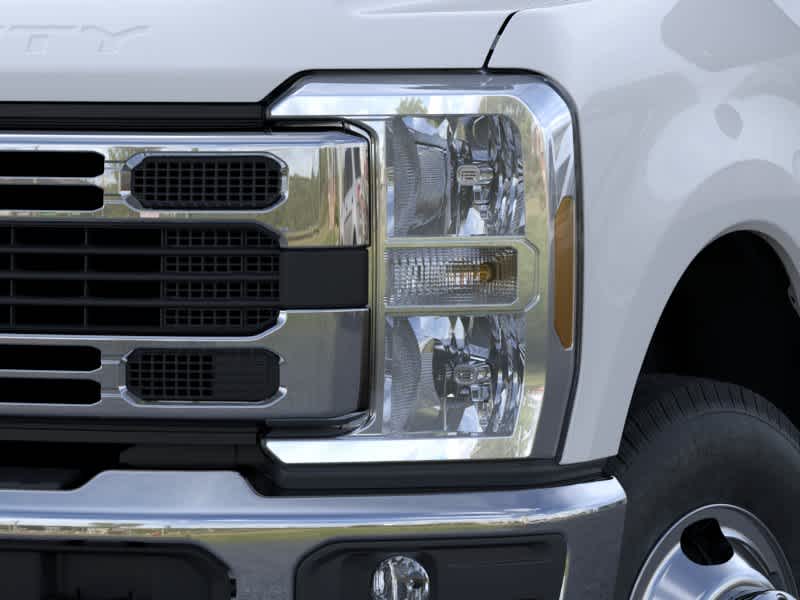 2026 Ford Super Duty F-350 DRW Chassis Cab XL