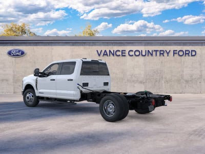 2026 Ford Super Duty F-350 DRW Chassis Cab XL