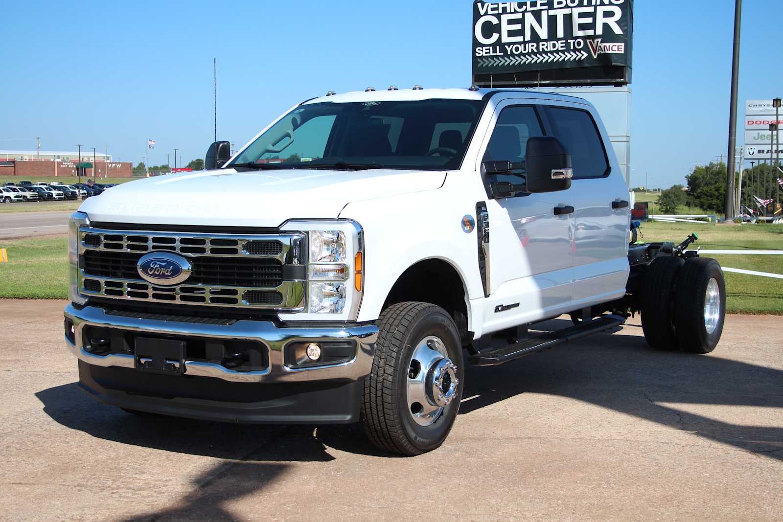 2026 Ford Super Duty F-350 DRW Chassis Cab XL
