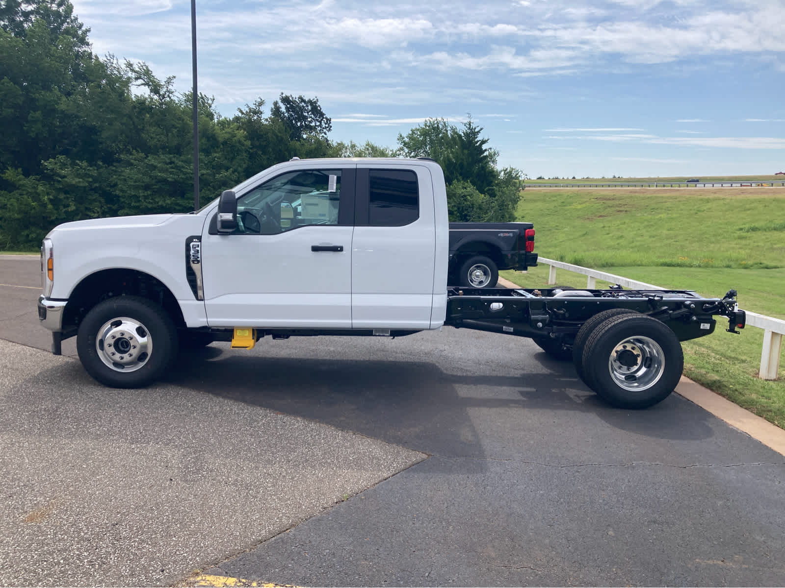 2026 Ford Super Duty F-350 DRW Chassis Cab XL