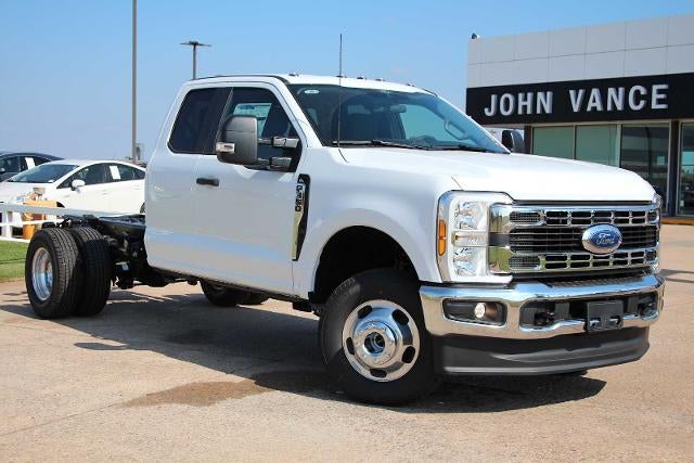 2026 Ford Super Duty F-350 DRW XL
