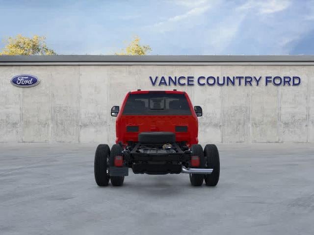 2025 Ford Super Duty F-350 DRW Chassis Cab XL