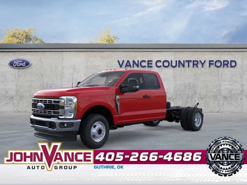 2025 Ford Super Duty F-350 DRW Chassis Cab XL