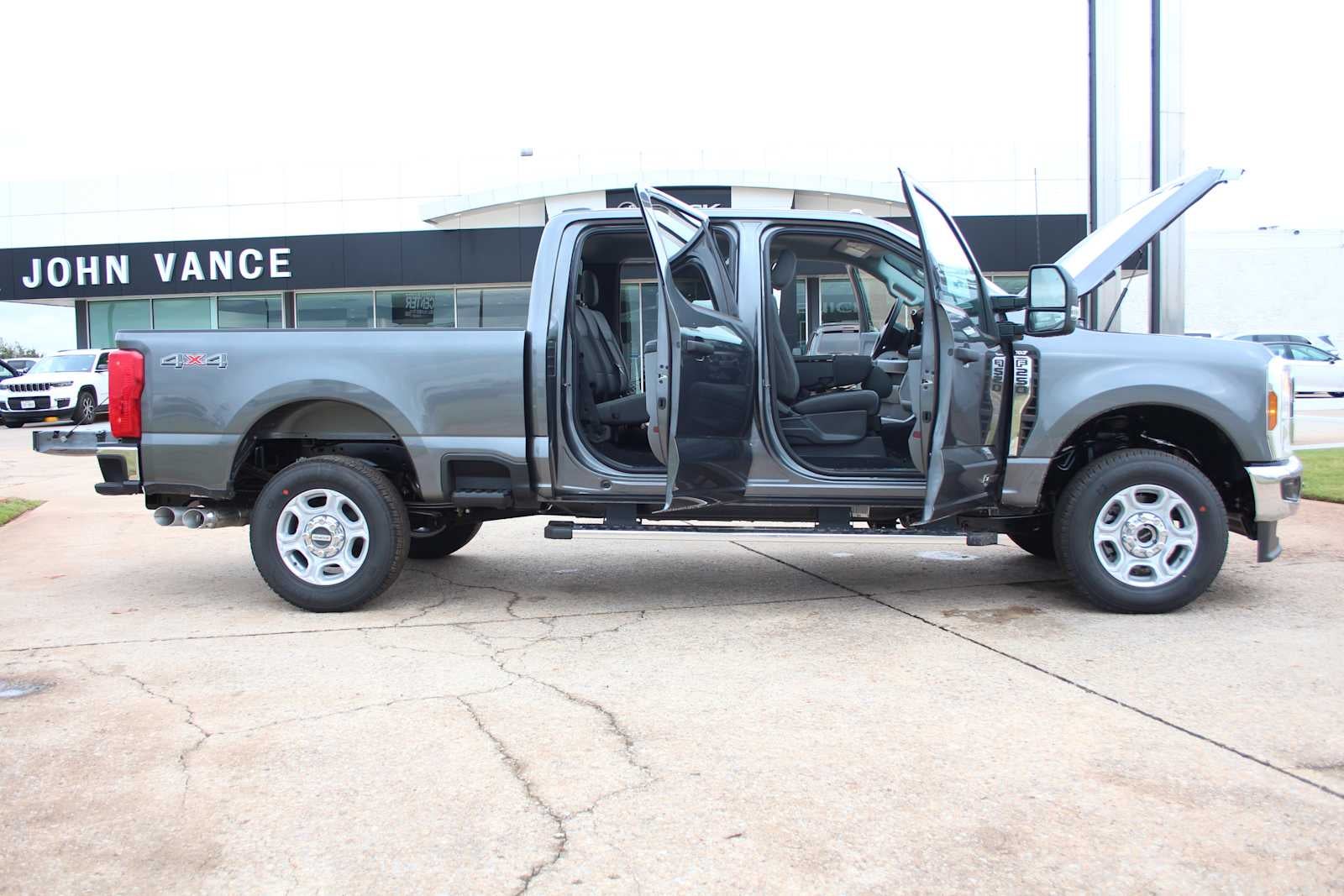 2026 Ford Super Duty F-250 SRW XLT