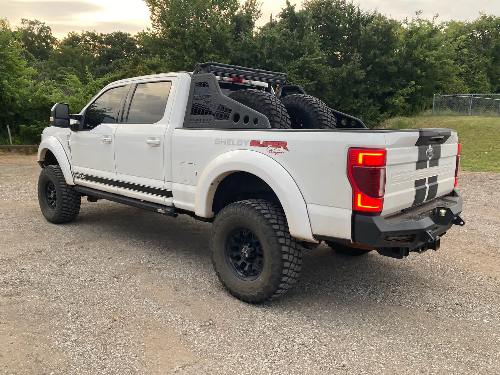 2021 Ford Super Duty F-250 Pickup LARIAT