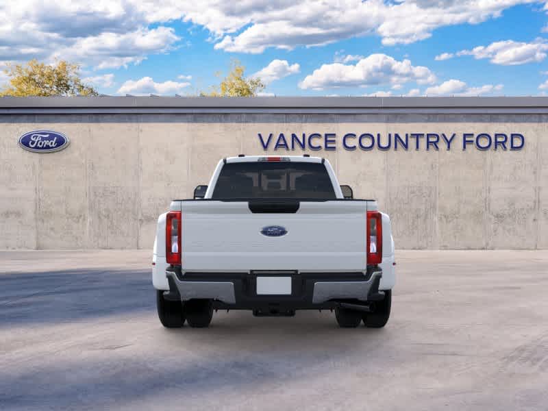 2026 Ford Super Duty F-350 DRW Pickup XL
