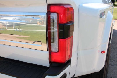 2026 Ford Super Duty F-350 DRW Pickup Platinum
