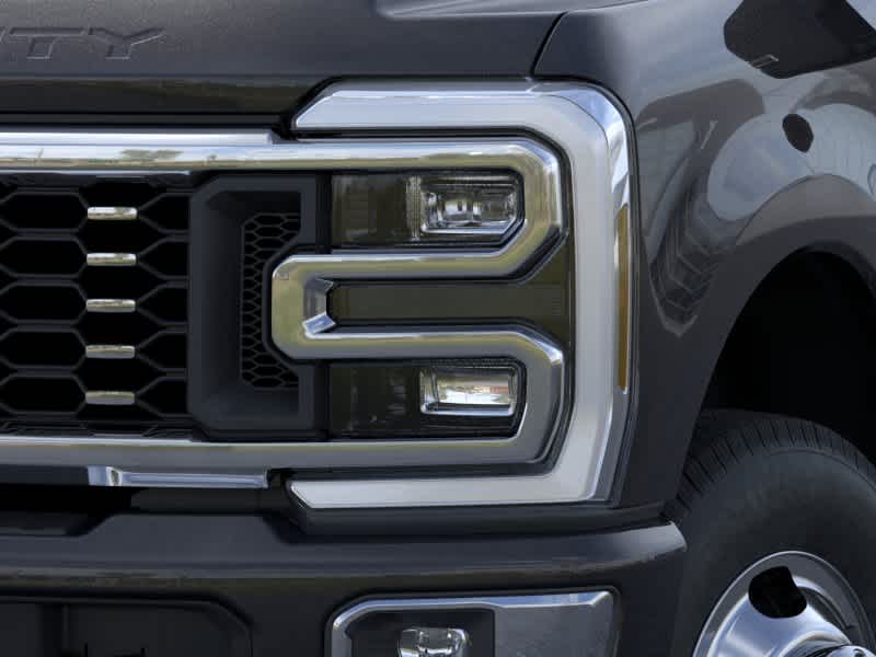 2026 Ford Super Duty F-350 DRW Pickup Platinum