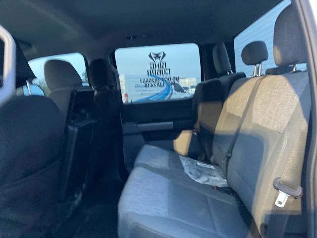 2025 Ford Super Duty F-350 DRW Pickup XLT