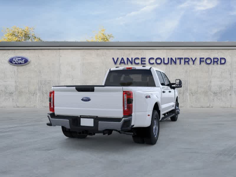 2026 Ford Super Duty F-350 DRW Pickup XLT
