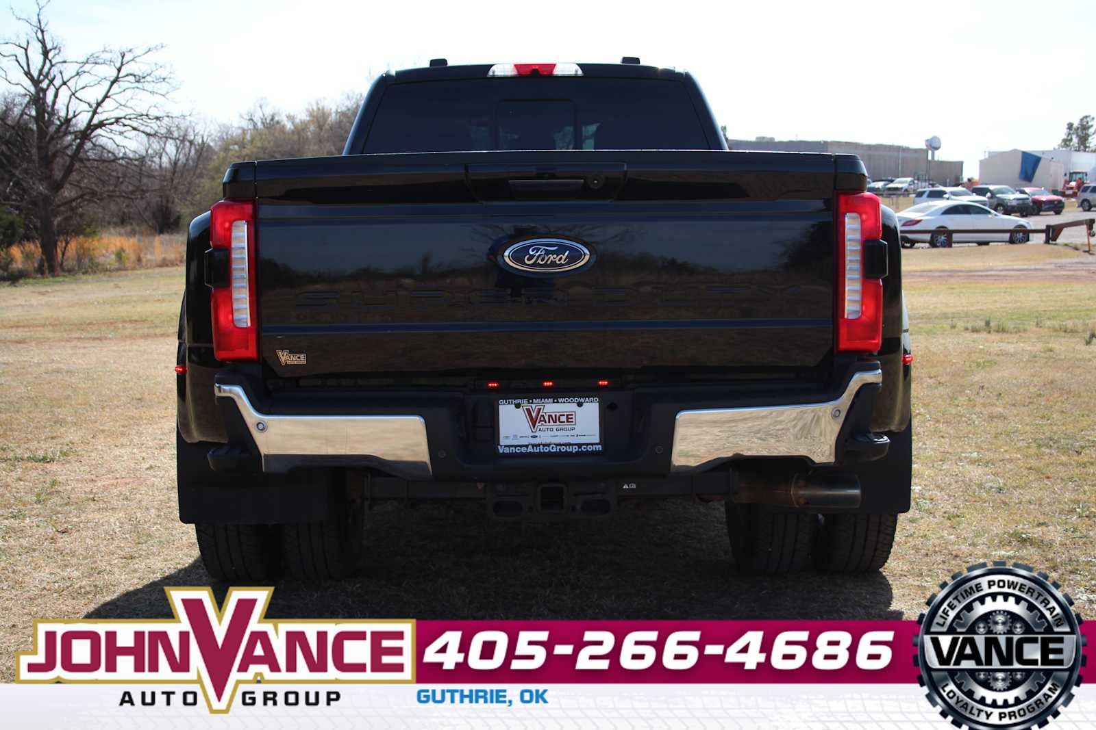 2024 Ford Super Duty F-350 DRW Pickup LARIAT