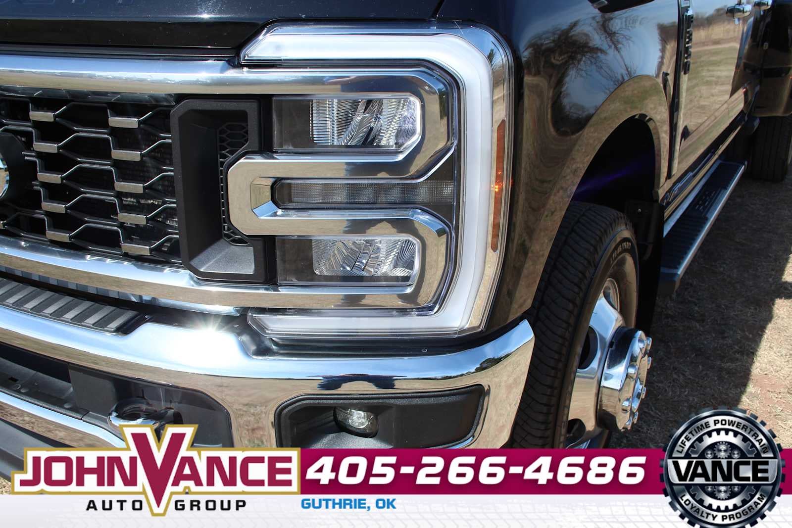 2024 Ford Super Duty F-350 DRW Pickup LARIAT