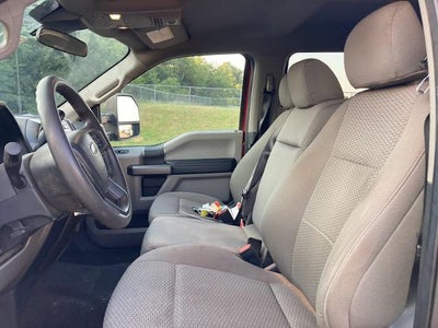 2022 Ford Super Duty F-350 DRW Pickup XLT