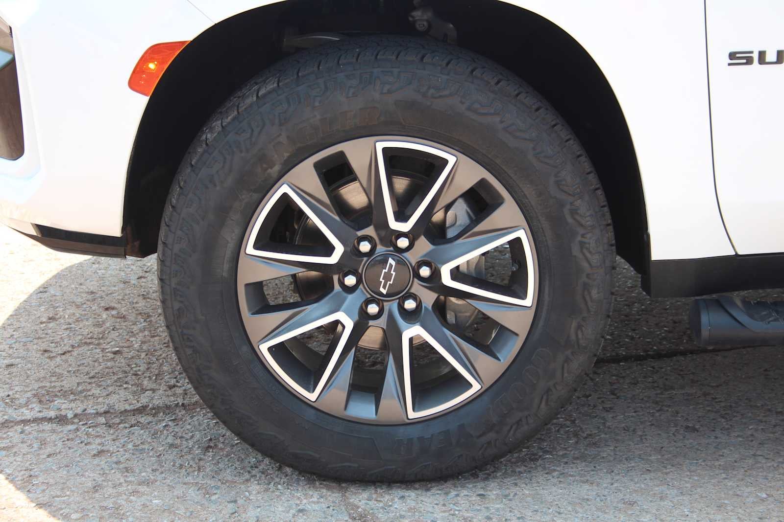 2023 Chevrolet Suburban Z71