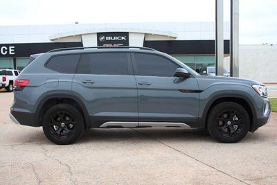2024 Volkswagen Atlas 2.0T Peak Edition SE w/Technology