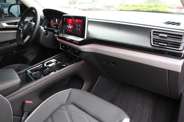2024 Volkswagen Atlas 2.0T Peak Edition SE w/Technology