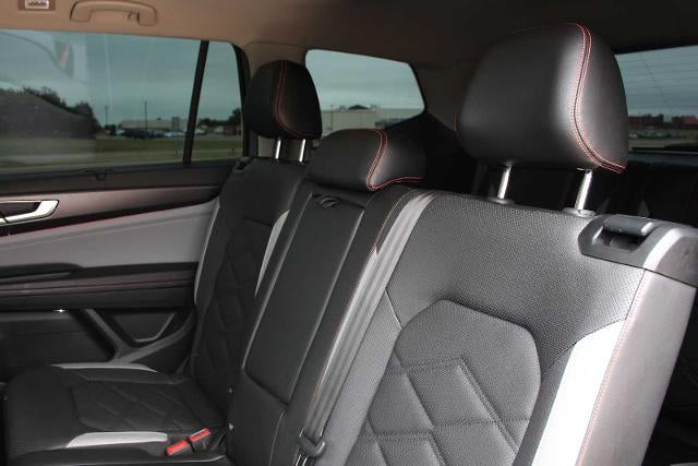 2024 Volkswagen Atlas 2.0T Peak Edition SE w/Technology