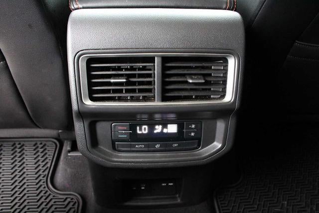 2024 Volkswagen Atlas 2.0T Peak Edition SE w/Technology