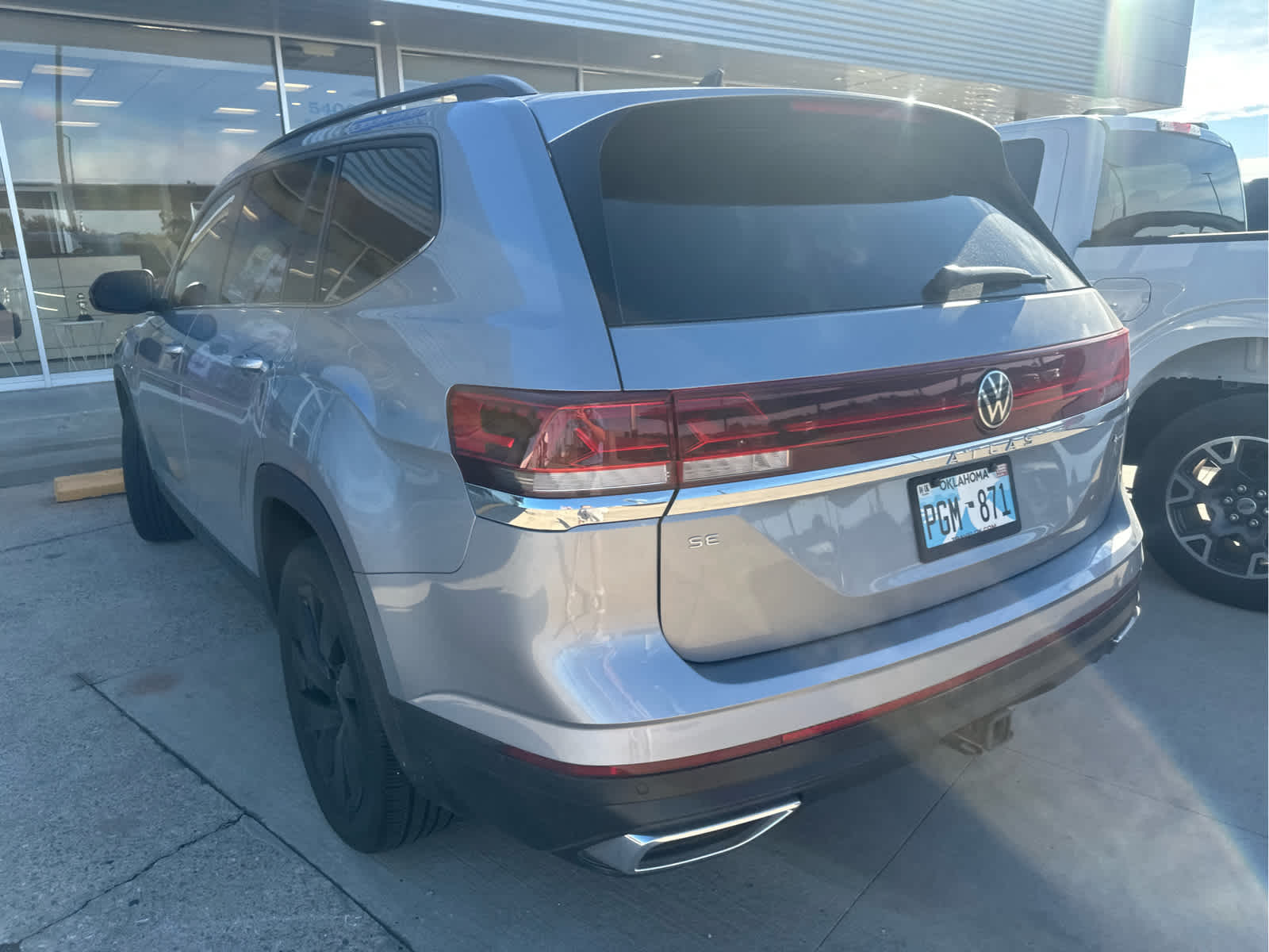 2024 Volkswagen Atlas 2.0T SE w/Technology